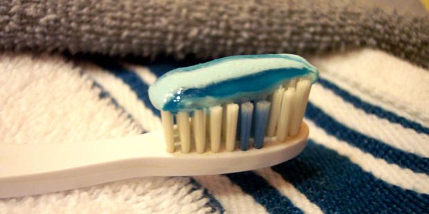 keeping healthy teeth and gums